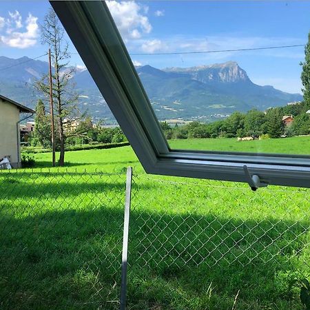Mobil Home Proche Du Plan D'Eau D'Эмбрён Экстерьер фото